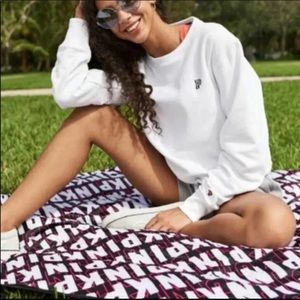 VS PINK LOGO BLANKET